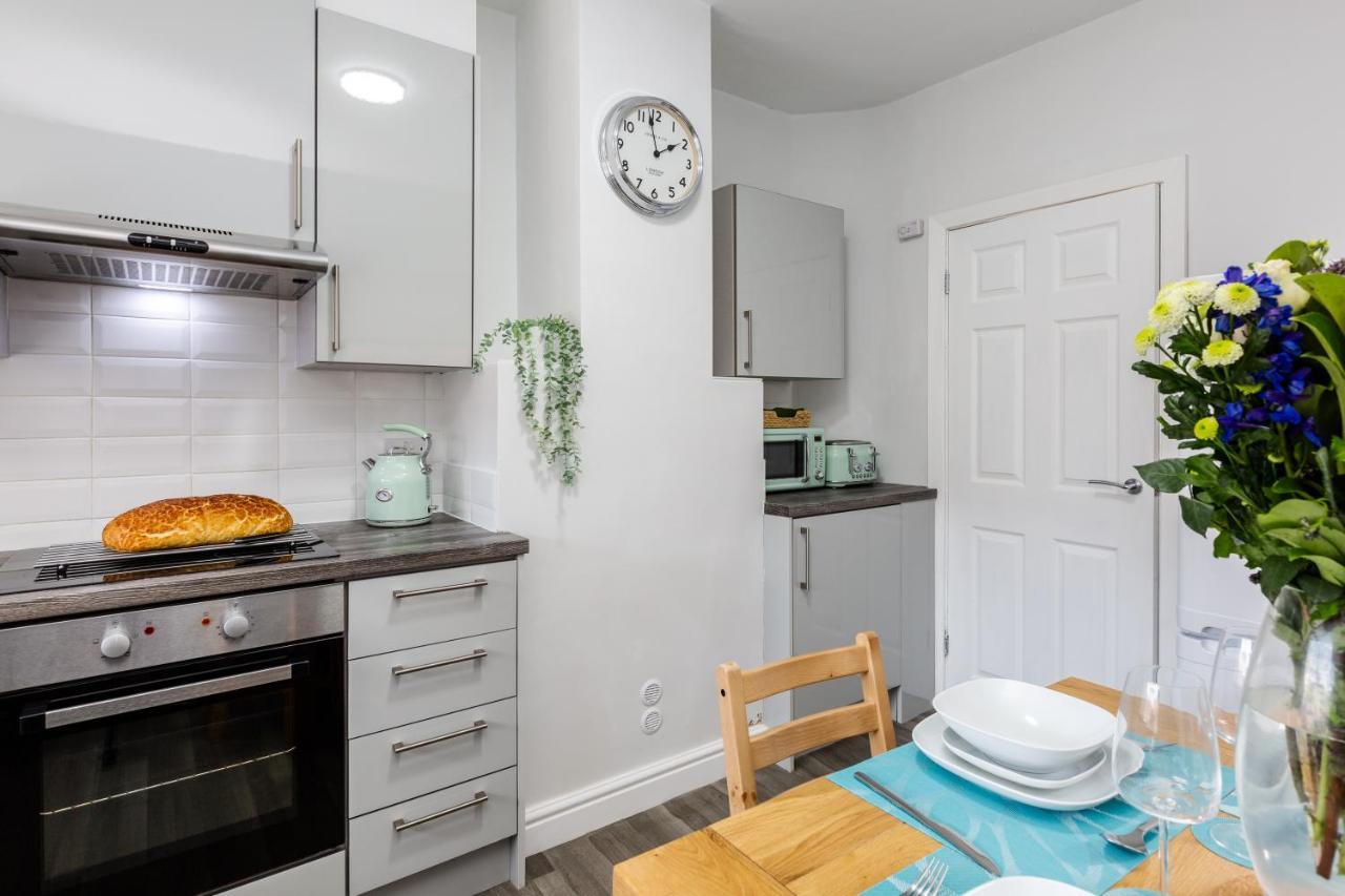 Hillside House - 2 Bedrooms Parking Wi-Fi Hospital Blackpool Ngoại thất bức ảnh