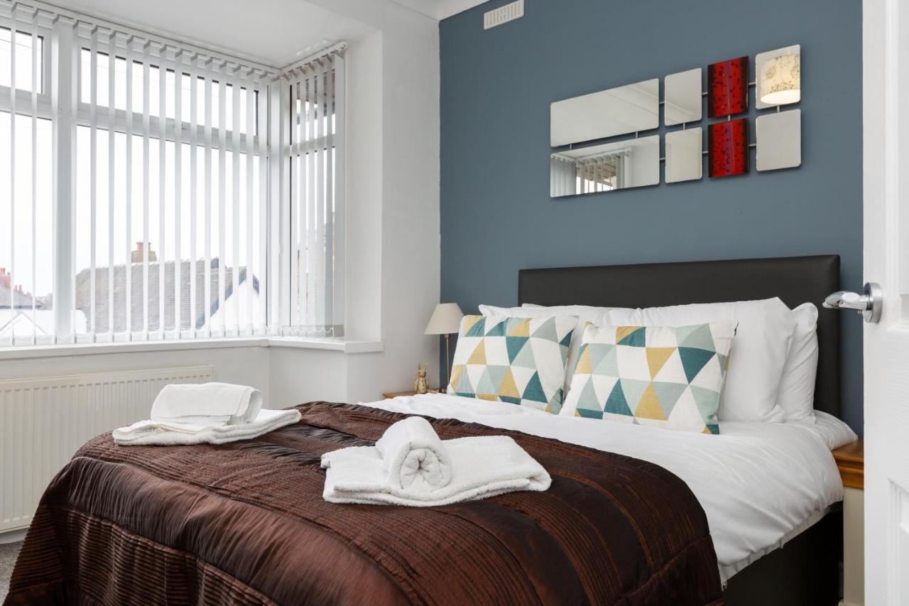 Hillside House - 2 Bedrooms Parking Wi-Fi Hospital Blackpool Ngoại thất bức ảnh