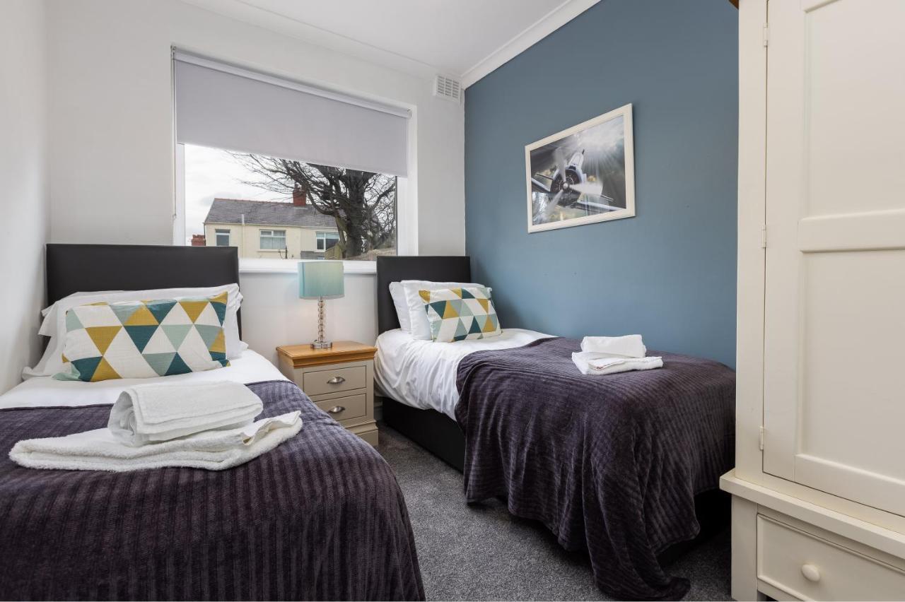 Hillside House - 2 Bedrooms Parking Wi-Fi Hospital Blackpool Ngoại thất bức ảnh