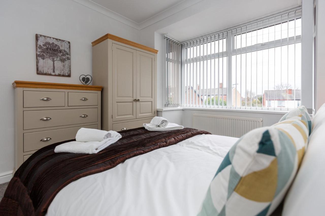 Hillside House - 2 Bedrooms Parking Wi-Fi Hospital Blackpool Ngoại thất bức ảnh