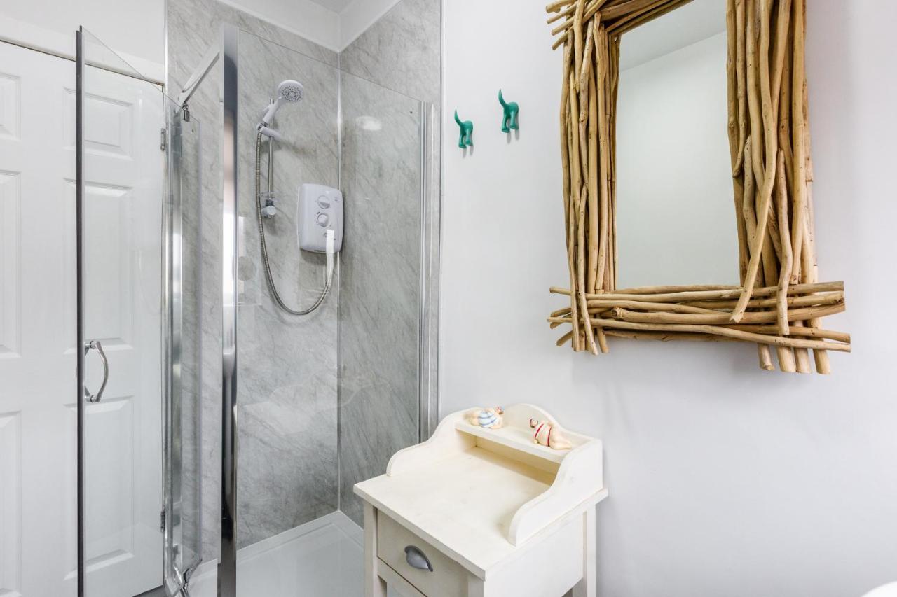 Hillside House - 2 Bedrooms Parking Wi-Fi Hospital Blackpool Ngoại thất bức ảnh