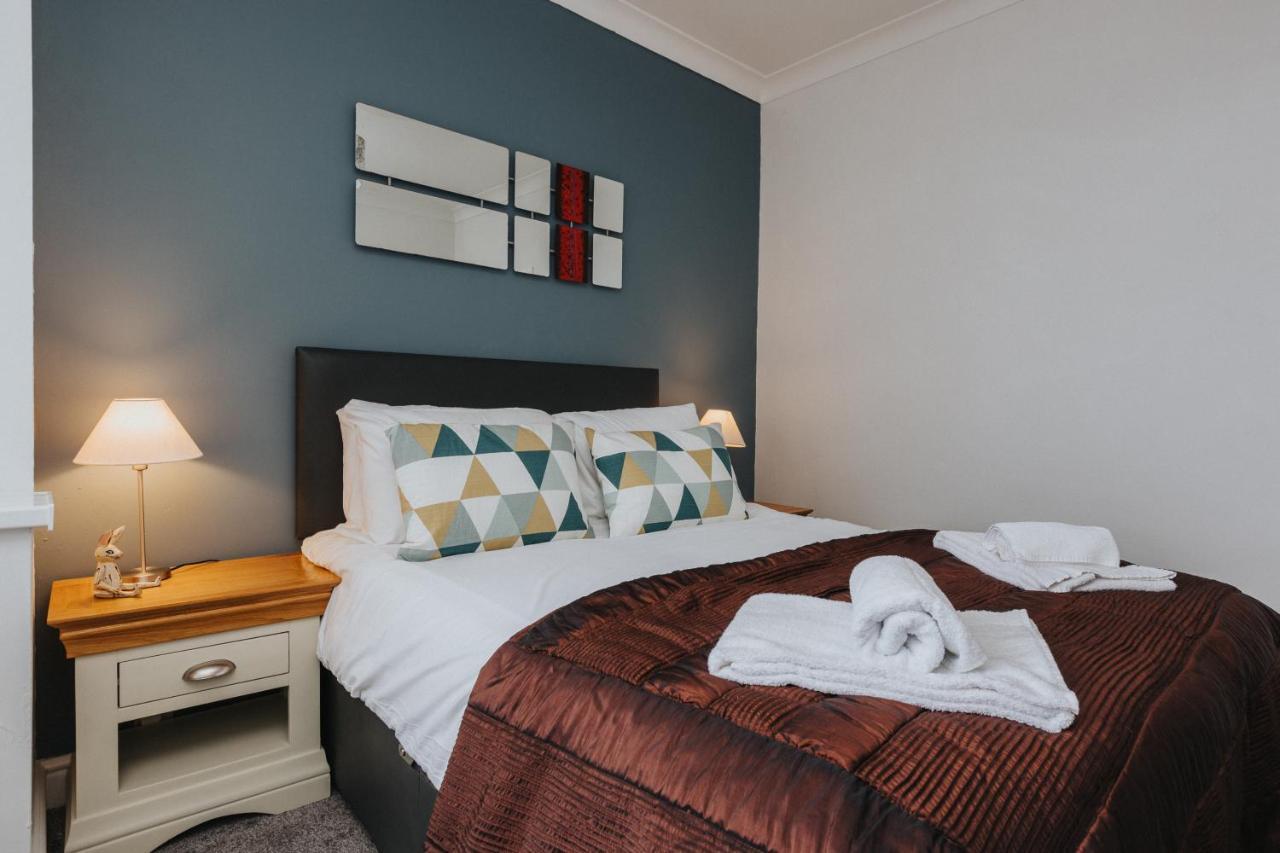 Hillside House - 2 Bedrooms Parking Wi-Fi Hospital Blackpool Ngoại thất bức ảnh