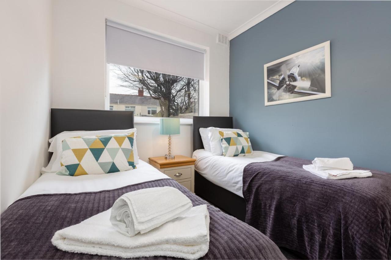 Hillside House - 2 Bedrooms Parking Wi-Fi Hospital Blackpool Ngoại thất bức ảnh