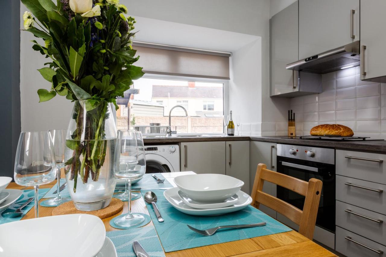 Hillside House - 2 Bedrooms Parking Wi-Fi Hospital Blackpool Ngoại thất bức ảnh