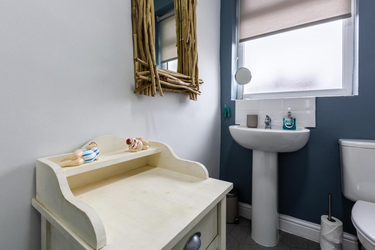 Hillside House - 2 Bedrooms Parking Wi-Fi Hospital Blackpool Ngoại thất bức ảnh