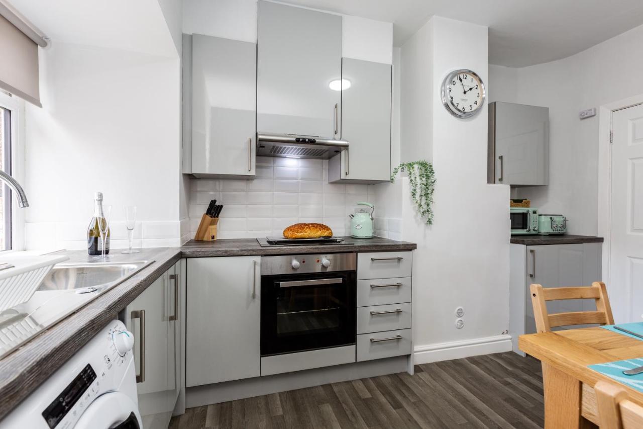 Hillside House - 2 Bedrooms Parking Wi-Fi Hospital Blackpool Ngoại thất bức ảnh