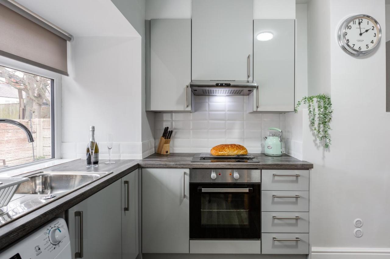 Hillside House - 2 Bedrooms Parking Wi-Fi Hospital Blackpool Ngoại thất bức ảnh